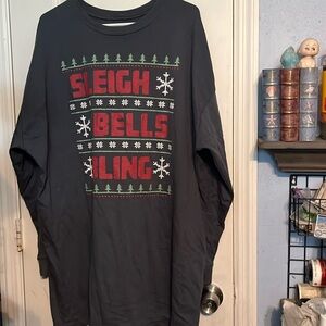 Grayson/Threads size XLarge long sleeve t-shirt. Sleigh Bells Bling. LIKE NEW